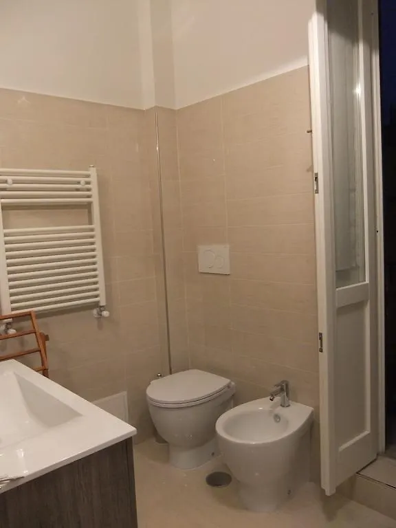 Leonina Studio Apartment Roma